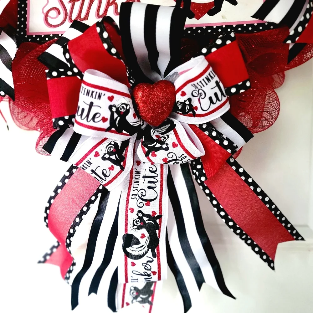 Love Stinks Wreath Deco Mesh Bows Humor Single Life Breakup Divorce
